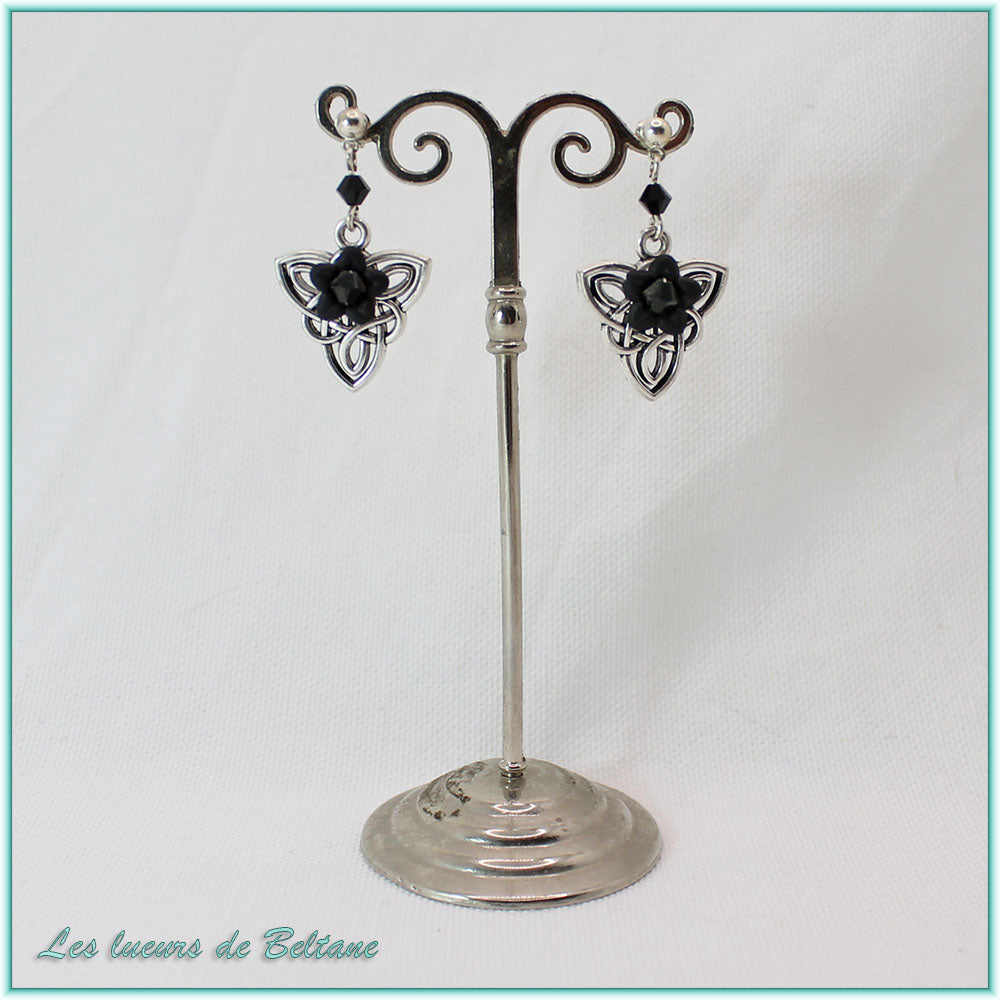 Boucles d'oreilles Bláthnat (fleur colorée)