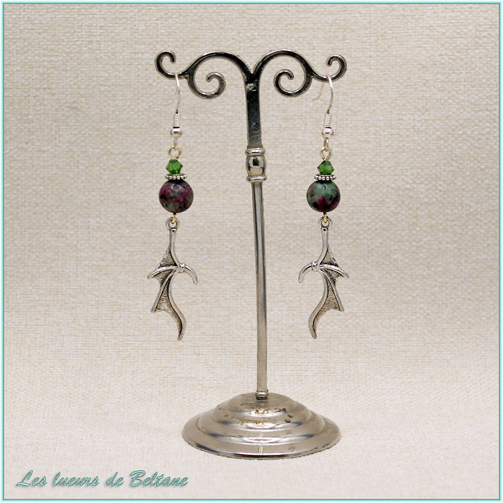 Boucles d'oreilles aile de dragon argentée et perle de zoïsite, faites main