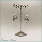 Boucles d'oreilles fée en laiton argenté et perle de howlite blanche, faites main