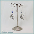Boucles d'oreilles fée sur un croissant de lune et perle de lapis lazuli, faites main