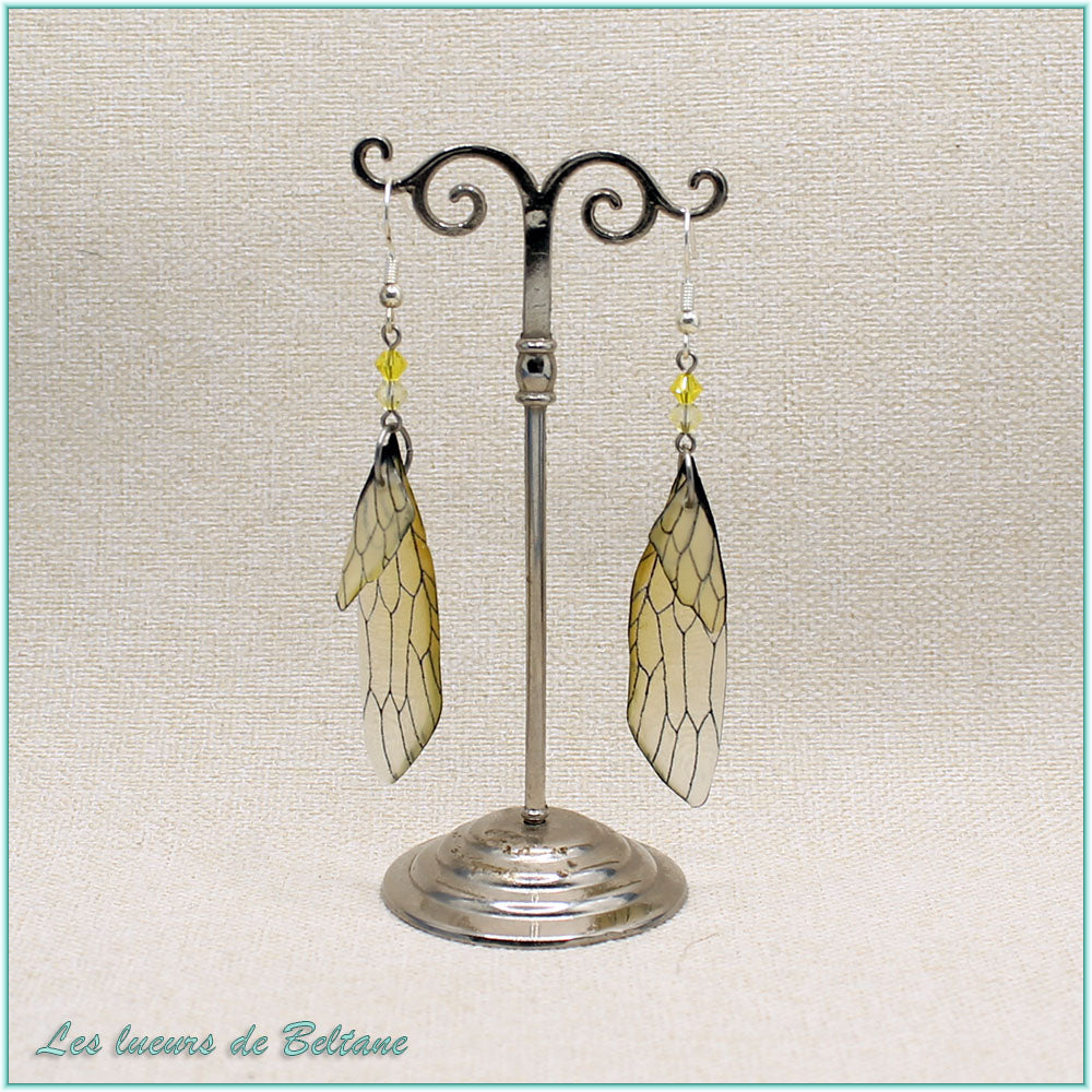 Boucles d'oreilles ailes de cigale en résine jaune pâle, crochets plaqué argent