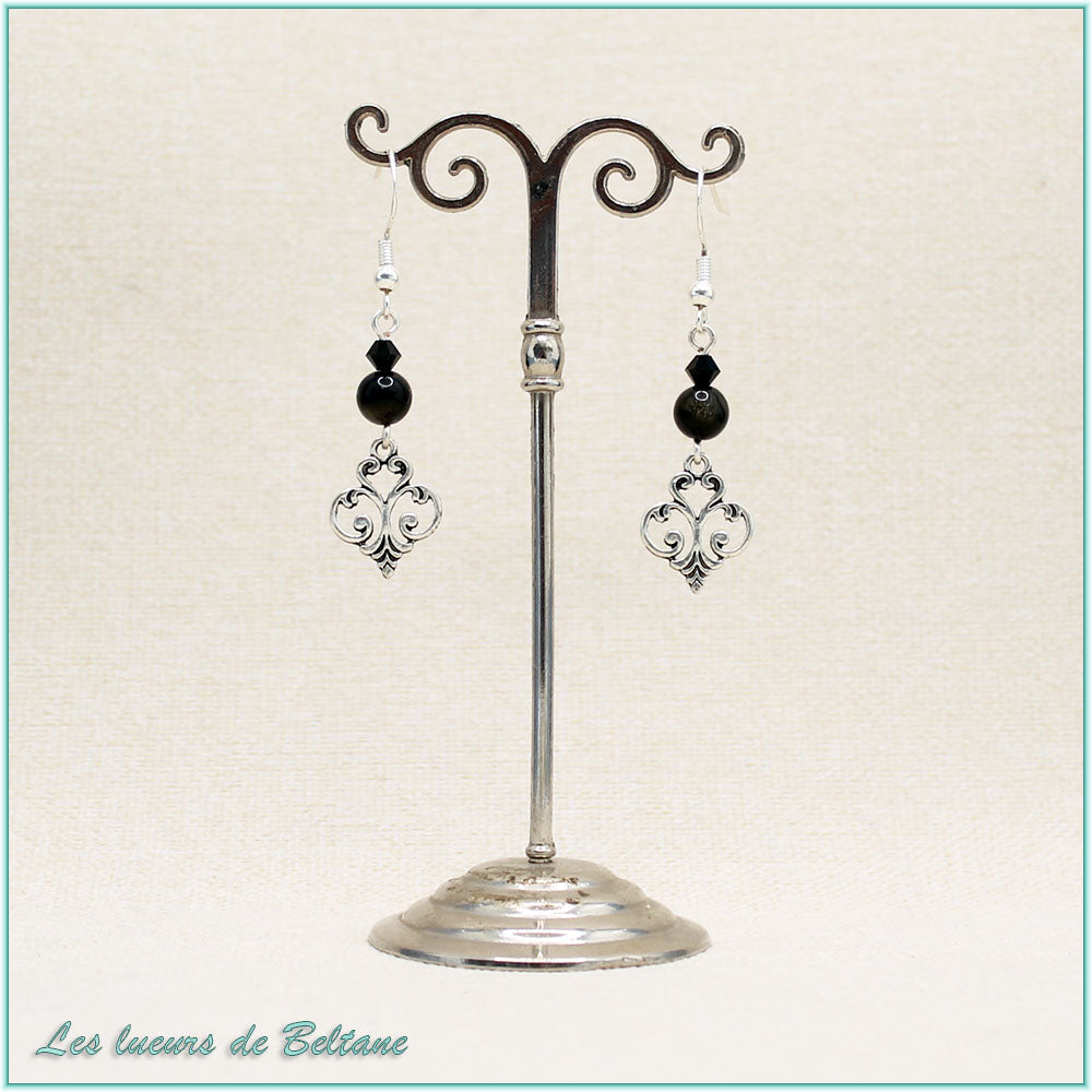 Boucles d'oreilles Aliénor, fleur de lys baroque, perles d'obsidienne dorée et de cristal