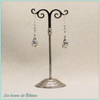 Boucles d'oreilles Branwen, petit chaudron argenté et perle en cristal blanc