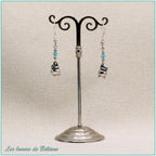 Boucles d'oreilles Branwen, petit chaudron argenté et perle en cristal bleu ciel