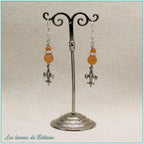 Boucles d'oreilles fleur de lys argentée et perle d'aventurine, faites main
