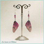 Boucles d'oreilles Oona pailletées, aile de fée en résine rose fuchsia