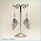 Boucles d'oreilles Oona, aile de fée en résine violet bleuté