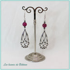 Boucles d'oreilles Seren, goutte celtique et perle fuchsia mouchetée