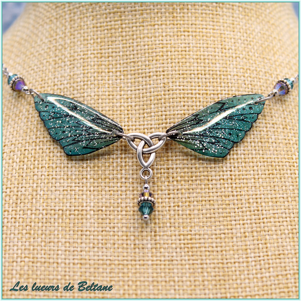 Collier les ailes d'Oona pailletées bleu et marron, autre vue