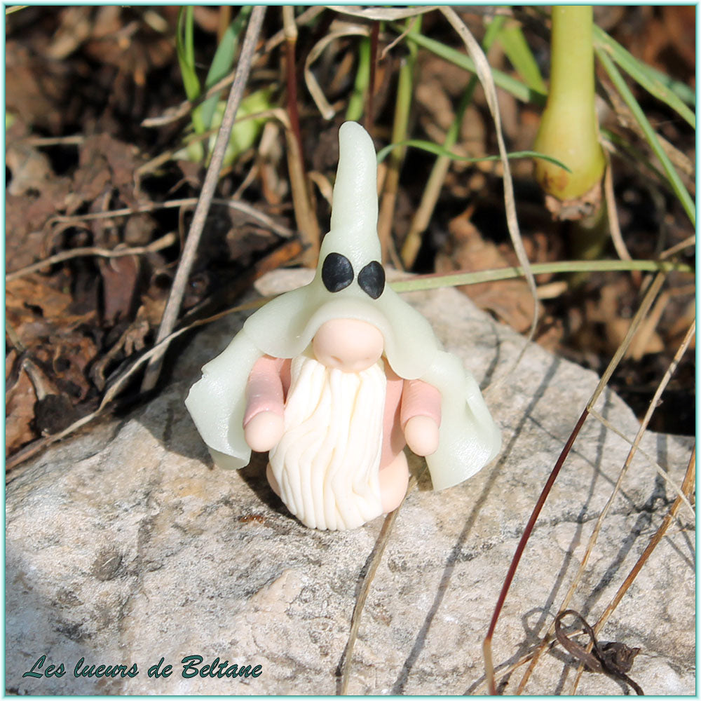 Bugul-noz, gnome fantôme fait main, autre vue
