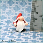 Nedeleg, gnome père Noël fait main, vue de dos