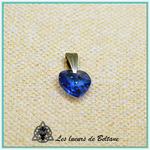 Pendentif petit cœur en cristal, coloris bleu