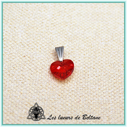 Pendentif petit cœur en cristal, coloris rouge