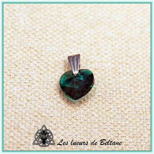 Pendentif petit cœur en cristal, coloris vert émeraude