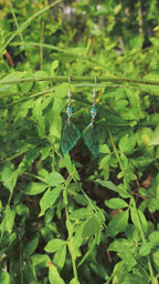 Vidéo des boucles d'oreilles Oona, aile de fée en résine bleu turquoise